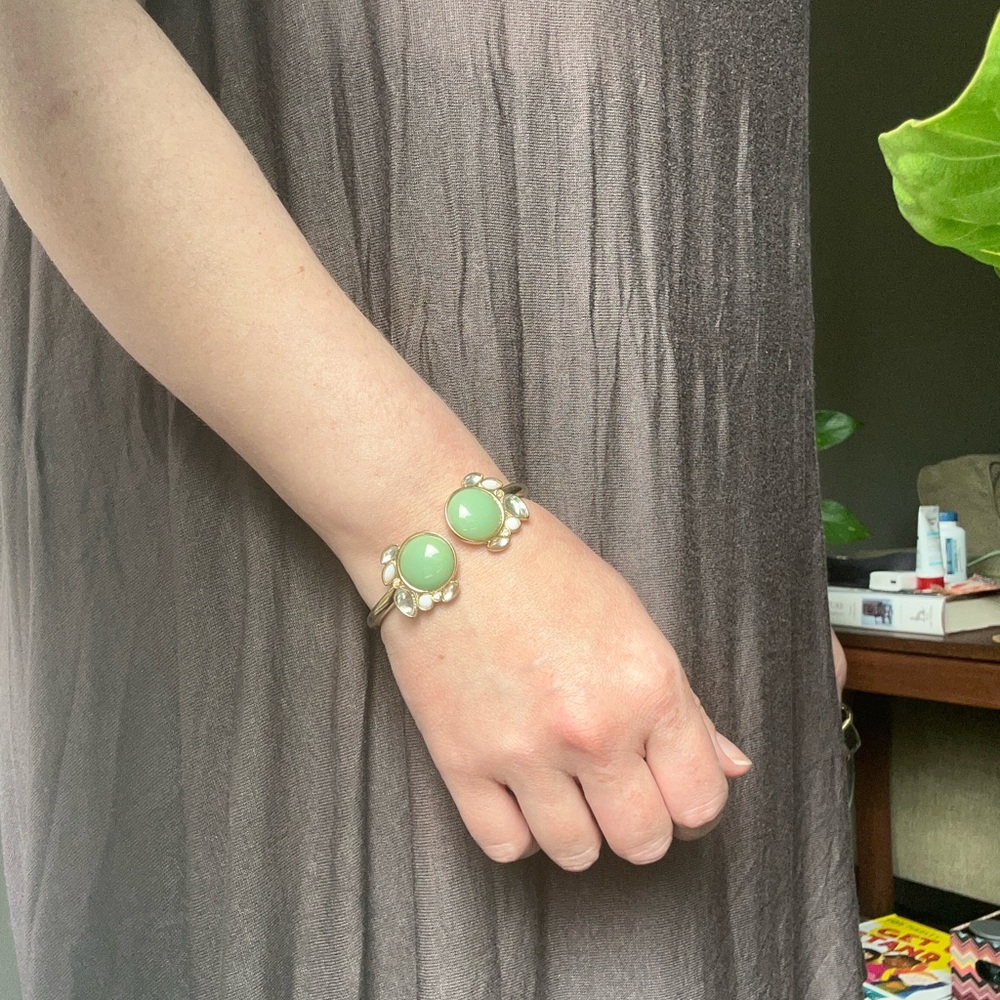 Elegant Green Bracelet
